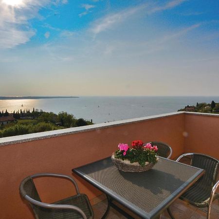 2 Bedroom Amazing Apartment In Portorož Zewnętrze zdjęcie