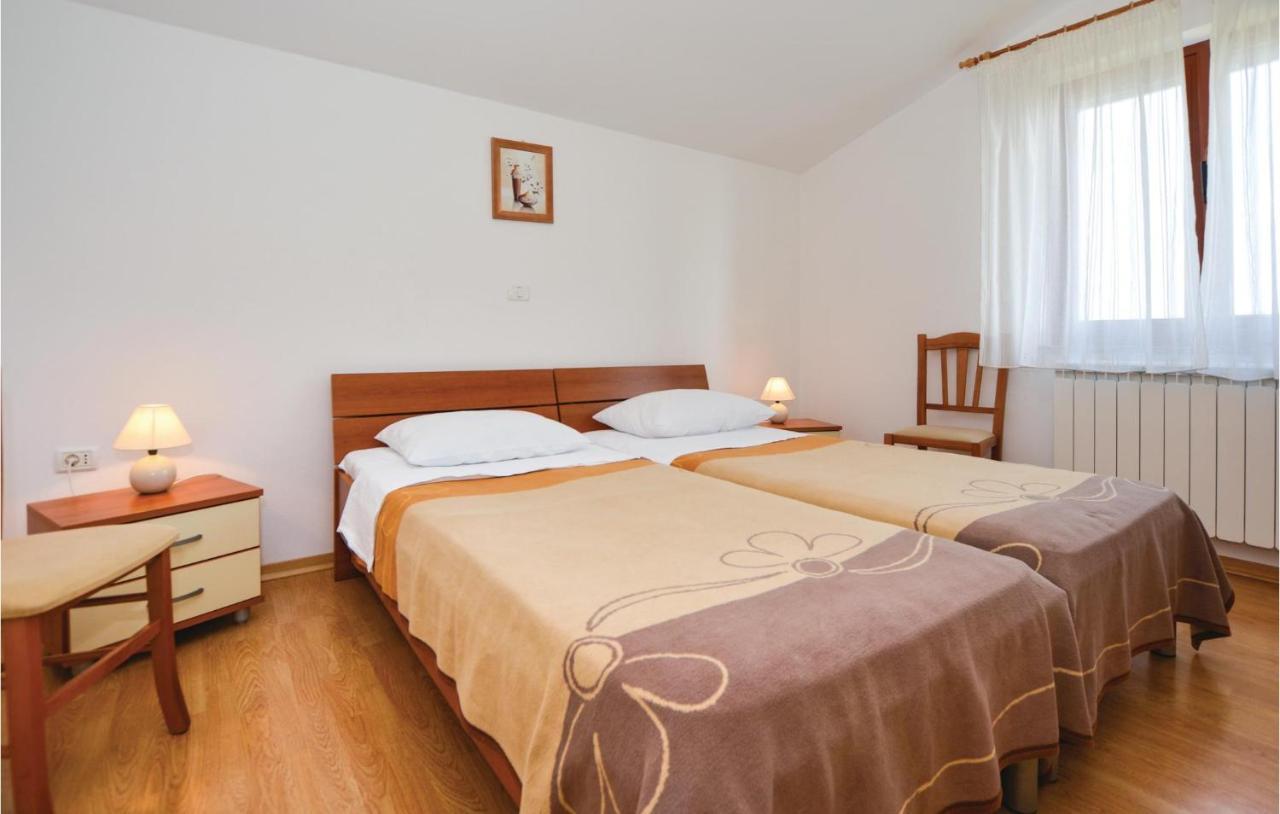 2 Bedroom Amazing Apartment In Portorož Zewnętrze zdjęcie